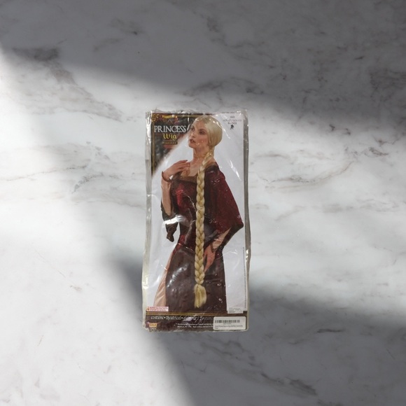 New Adult/Teen Long Blonde Princess Costume Wig - Picture 5 of 7